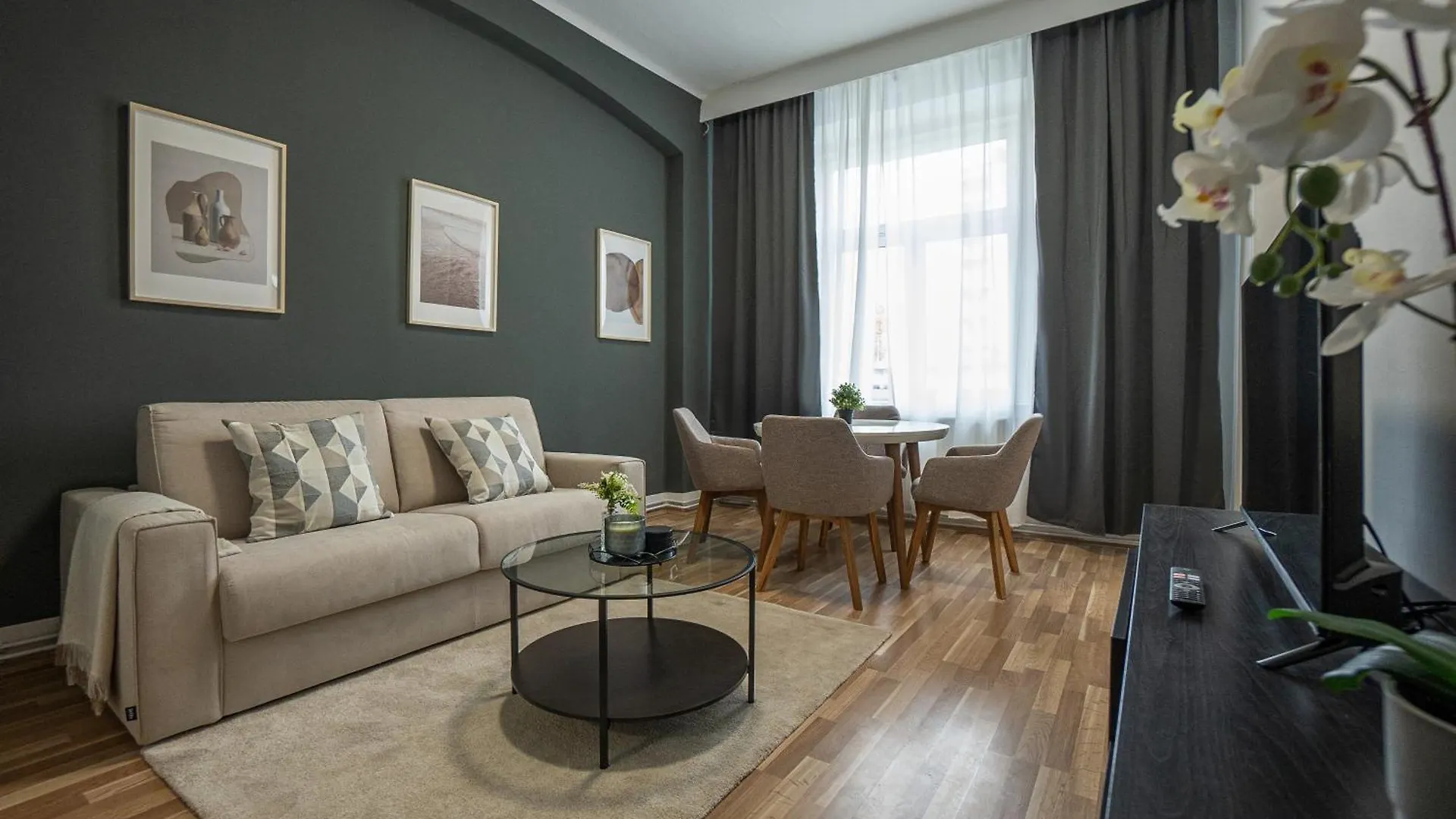 Cozy 1-Br Apartment With A King Bed In A Calm Area Wien