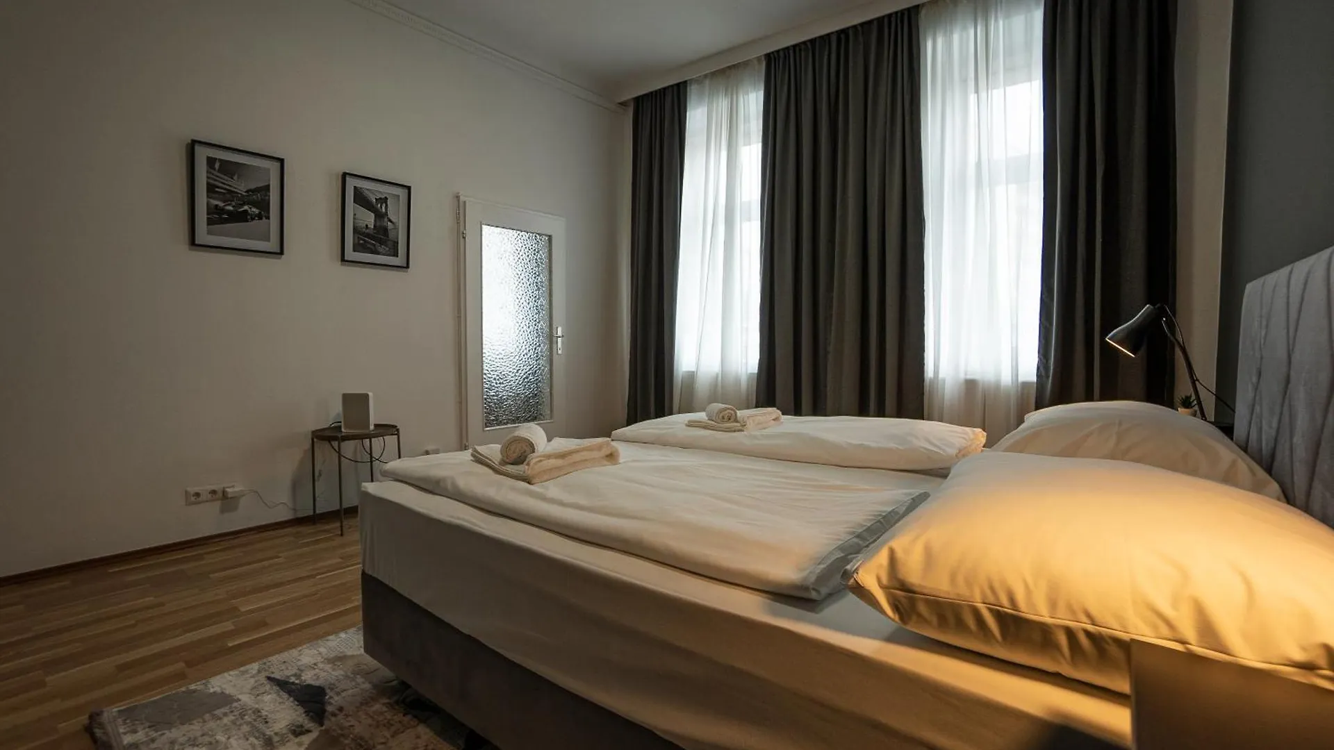 Cozy 1-Br Apartment With A King Bed In A Calm Area Vienna Austria