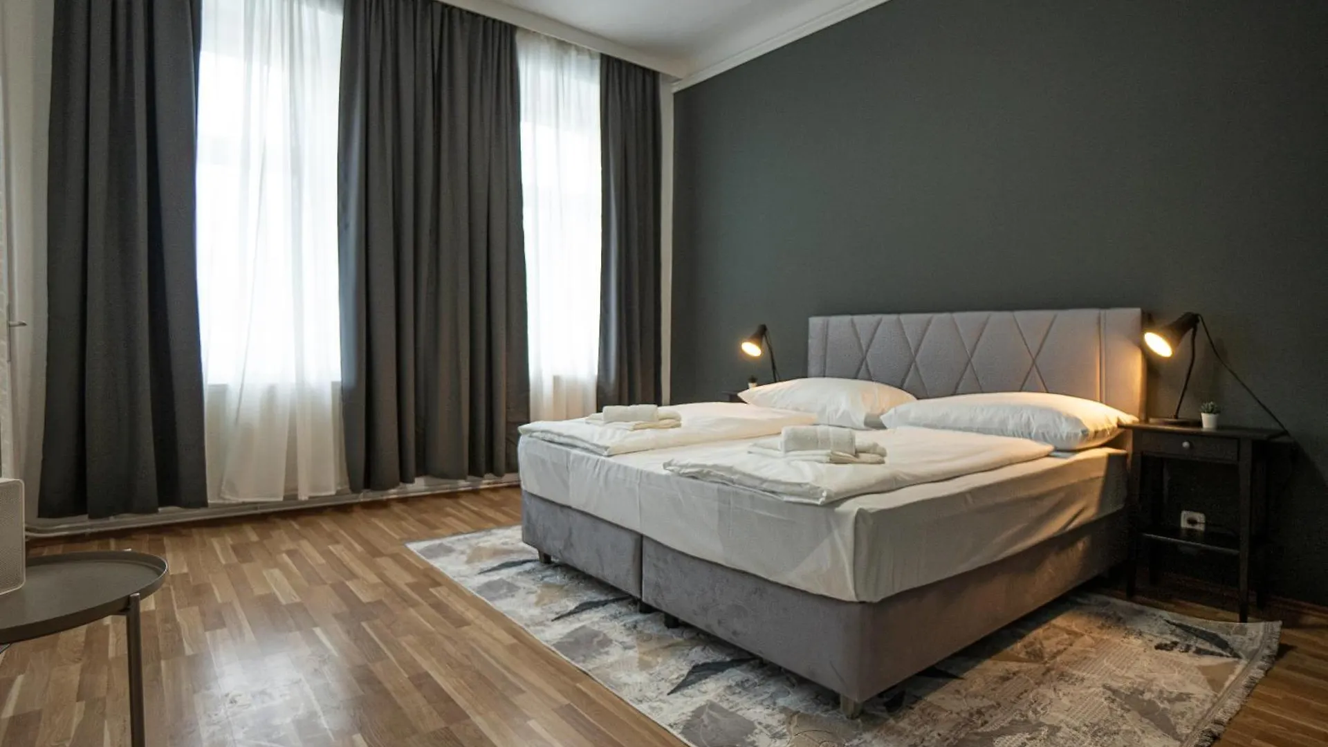 Cozy 1-Br Apartment With A King Bed In A Calm Area Vienna Austria